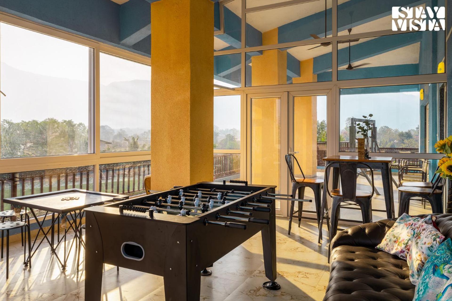 Stayvista'S Hillside Meadows - Mountainside Retreat With Farm View, Pool & Deck, Lawn & Gazebo Chinchavli Kültér fotó